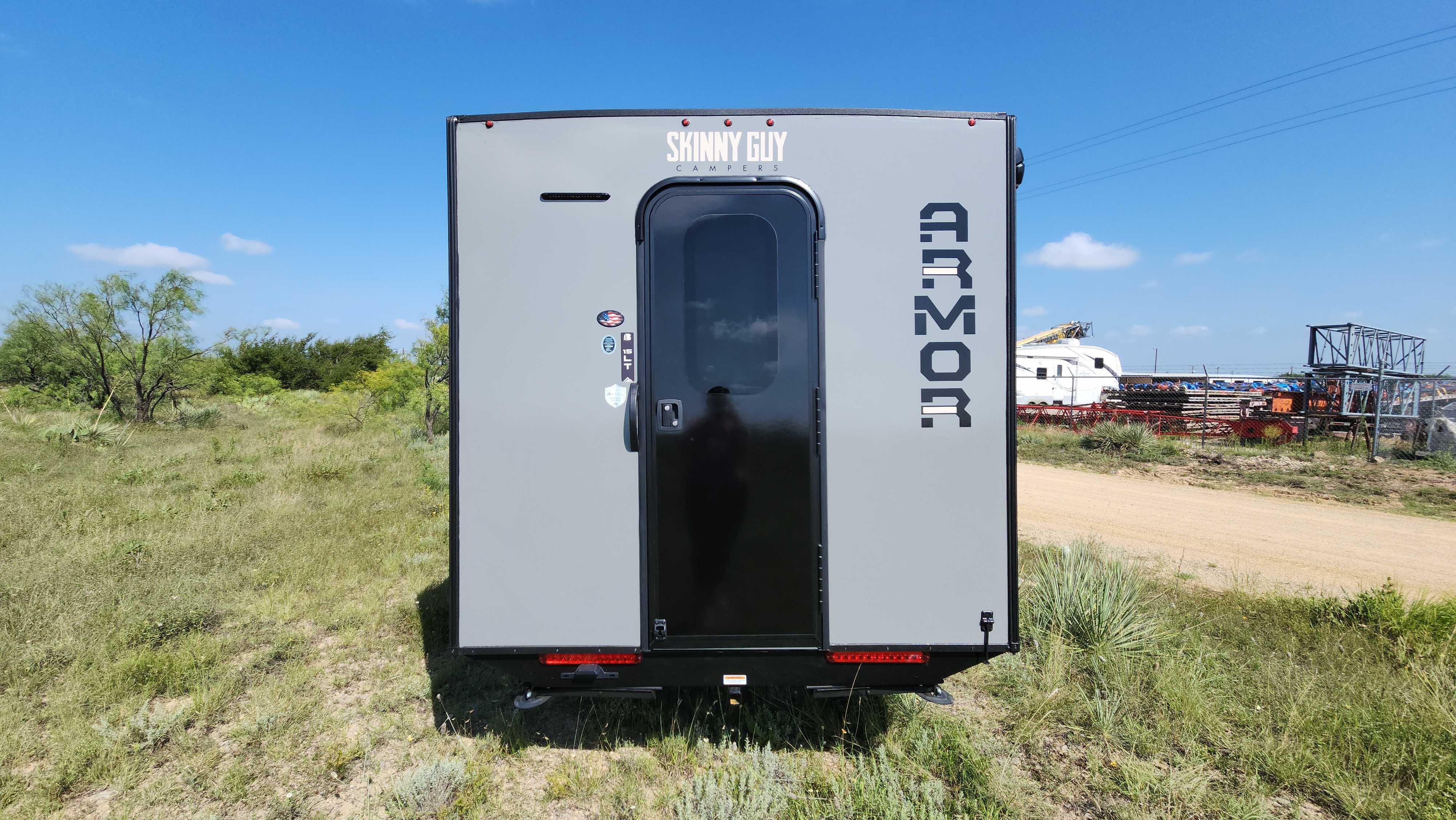 Skinny Guy Armor 15LT Trailer