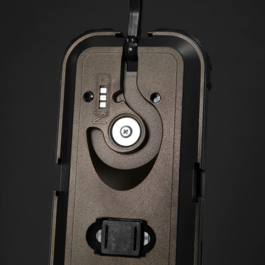 Titan Solar Light, 12in Freestanding, 3,500 Lumen