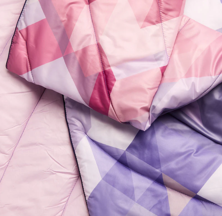 ORIGINAL PUFFY BLANKET - GEO ROSE