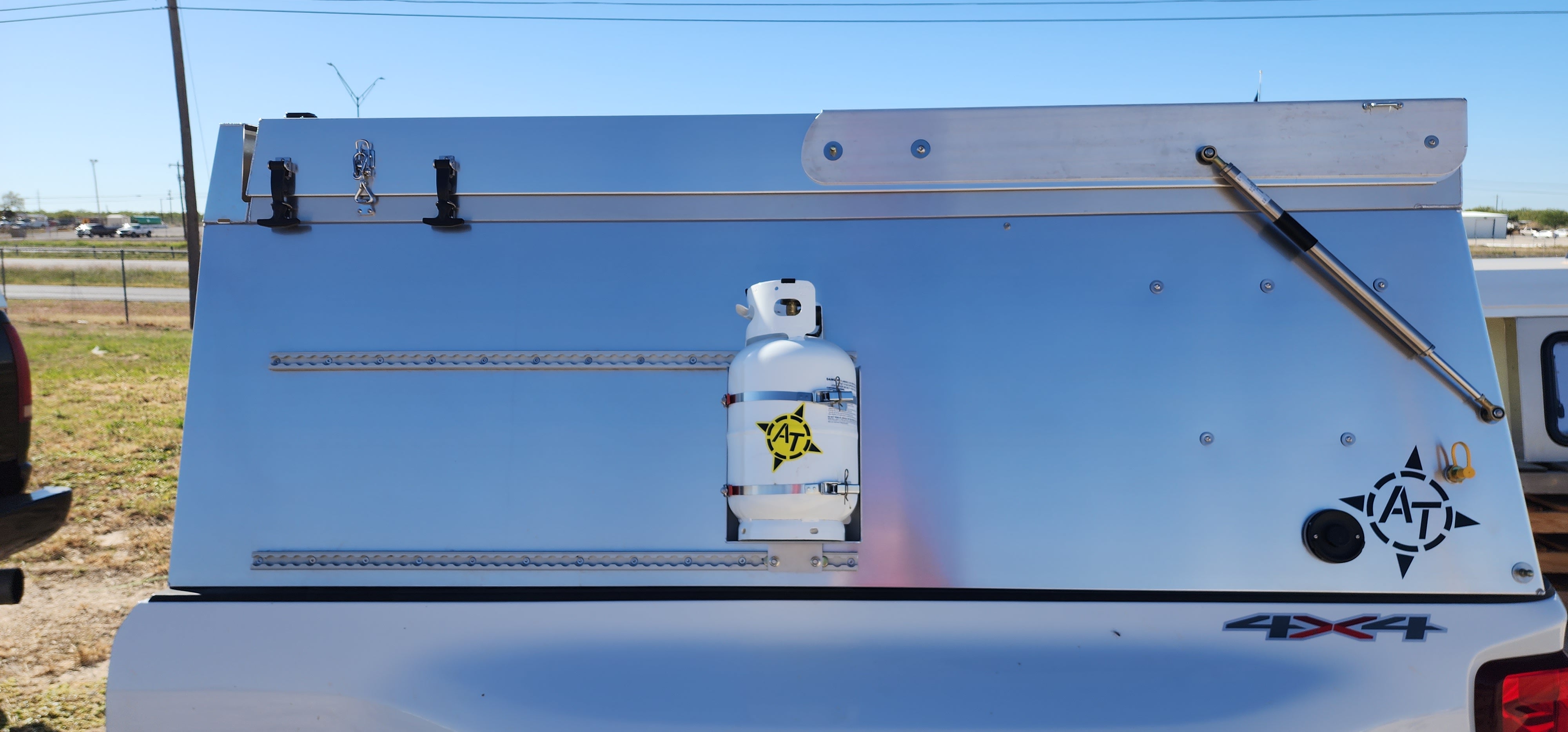 AT Overland Habitat 8ft Bed - IN STOCK