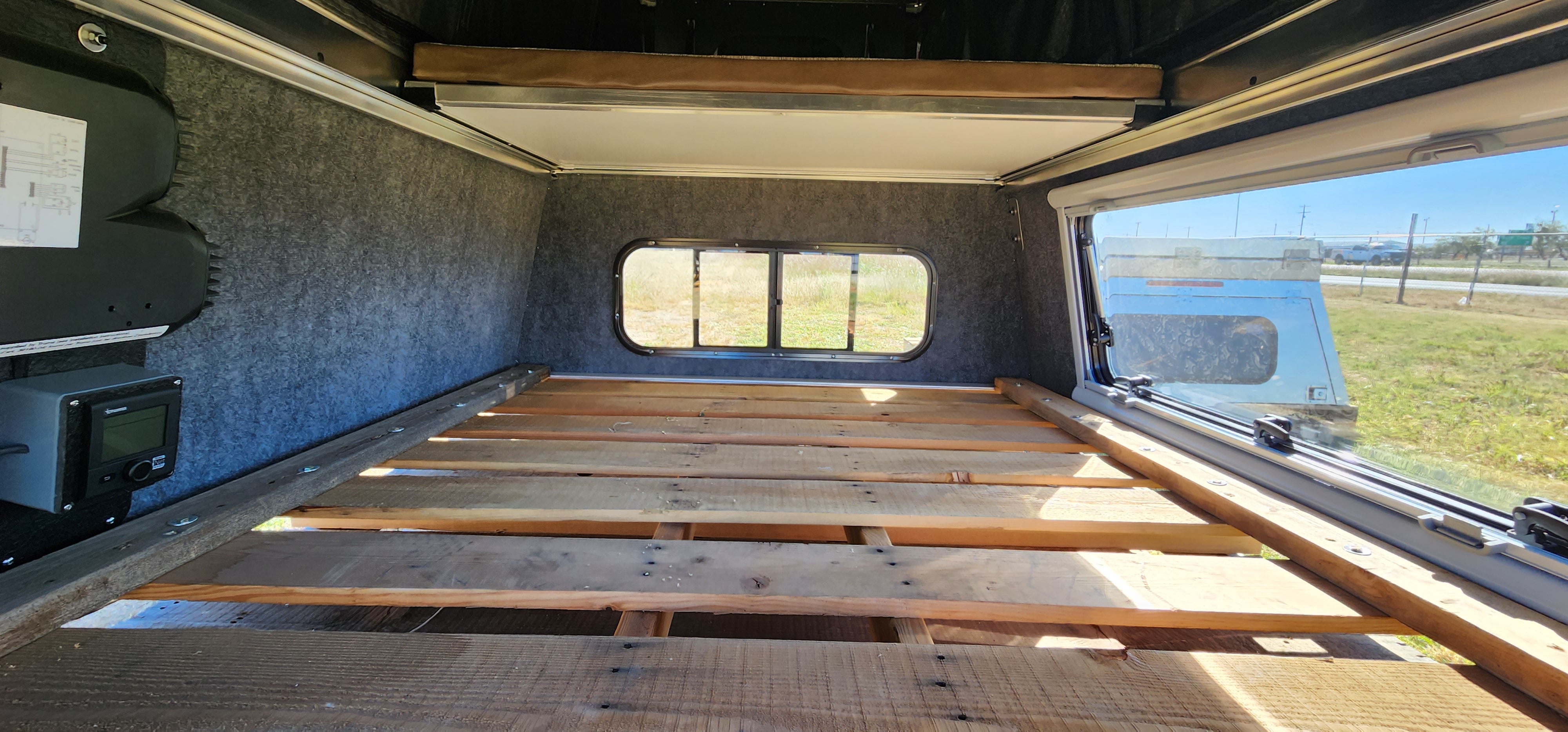 AT Overland Atlas 6ft Bed - IN STOCK