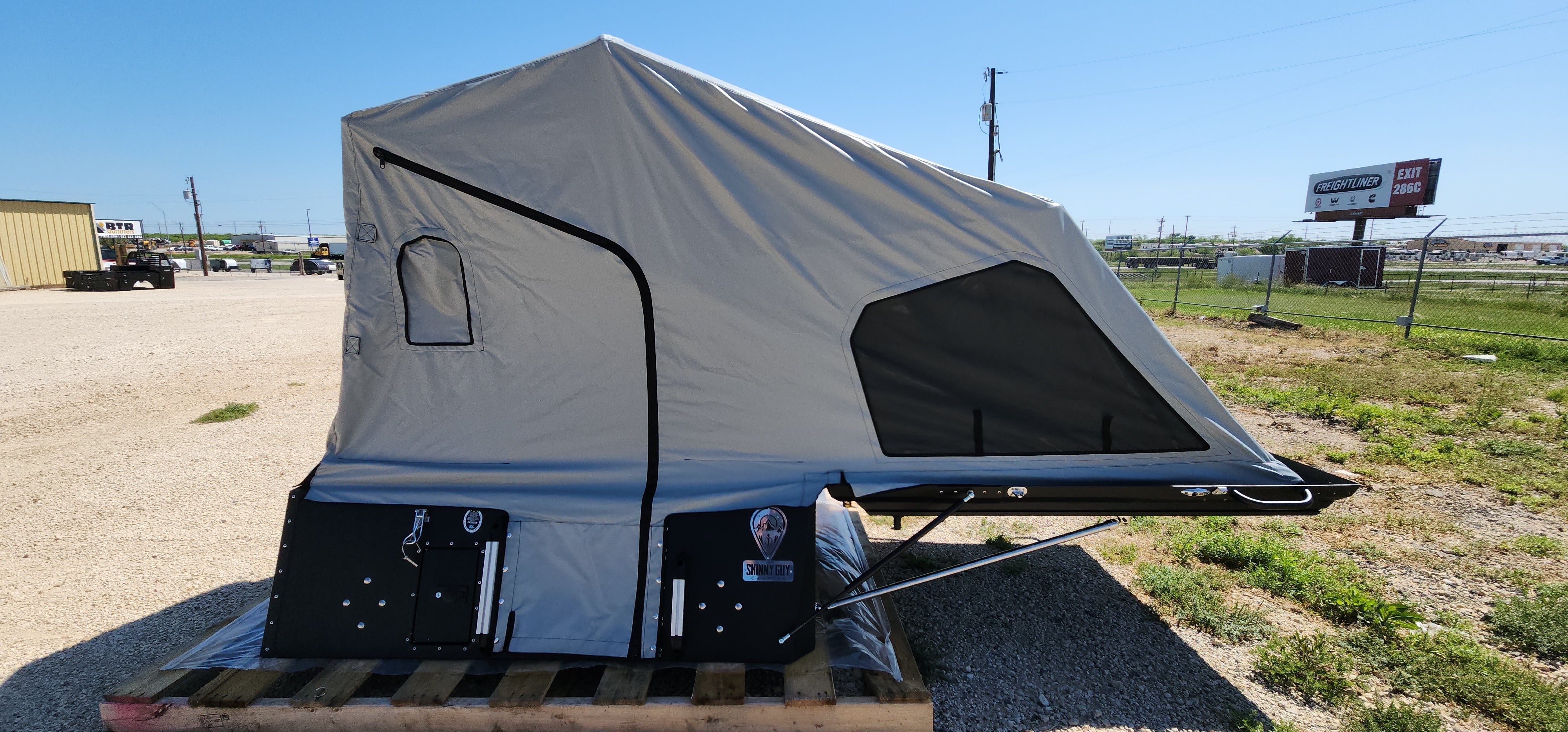 SKINNY GUY CAMPERS BASECAP 5.5