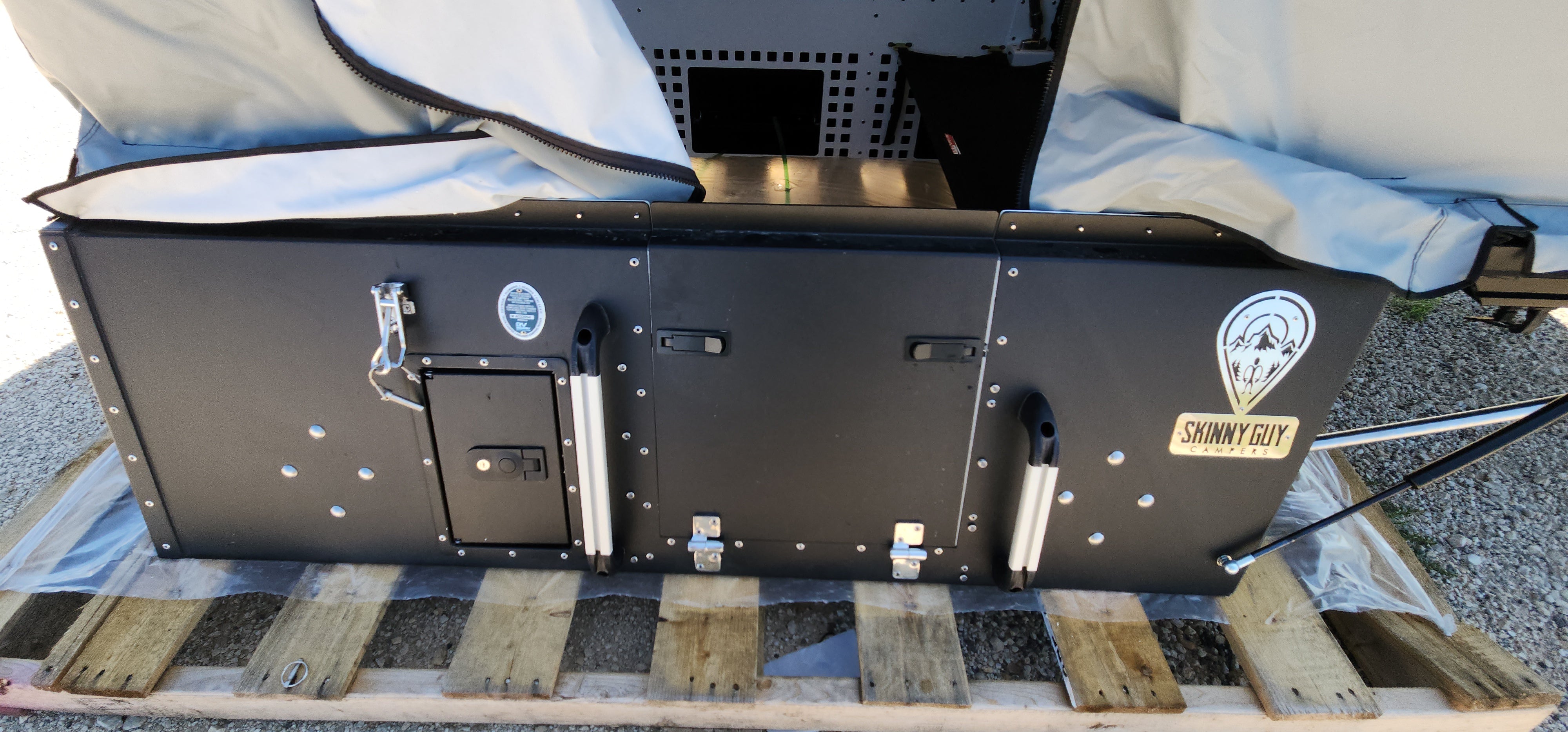 SKINNY GUY CAMPERS BASECAP 5.5