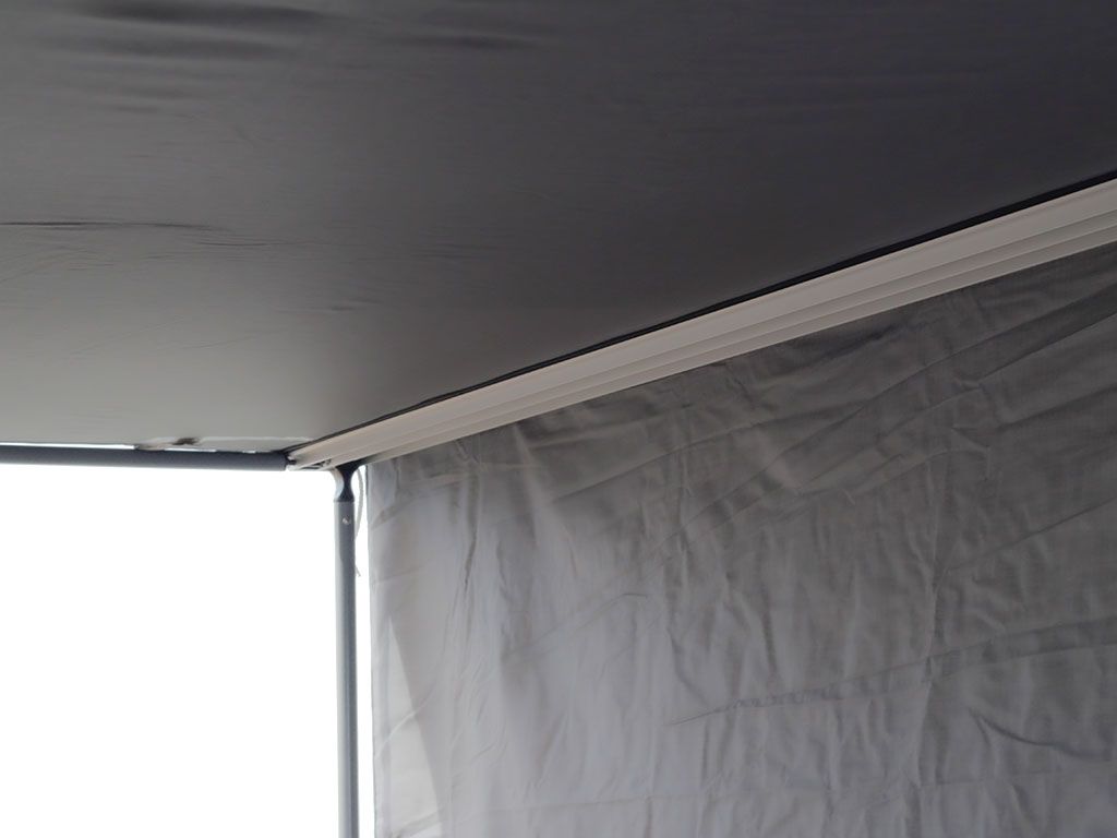 Wind / Sun Break for 2M Awning