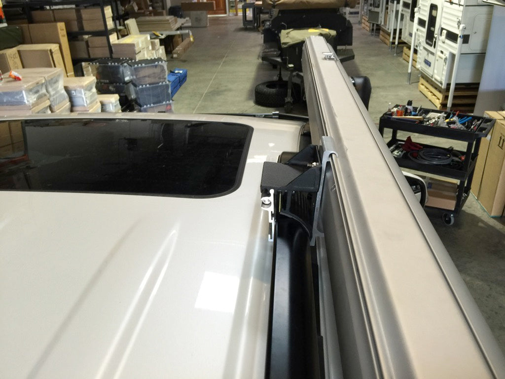 Series 1000/2000 Awning Mounts