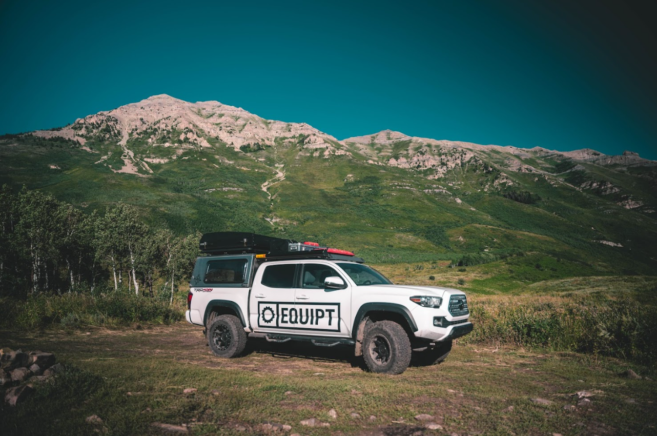 Sabre Hard Shell Roof Top Tent