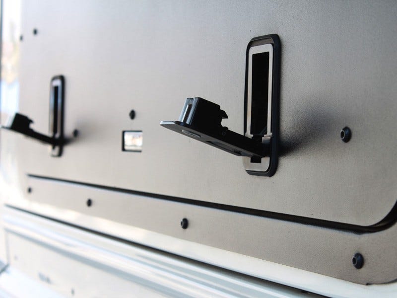 Land Rover Defender (1983-2016) Gullwing Window / Aluminium-4