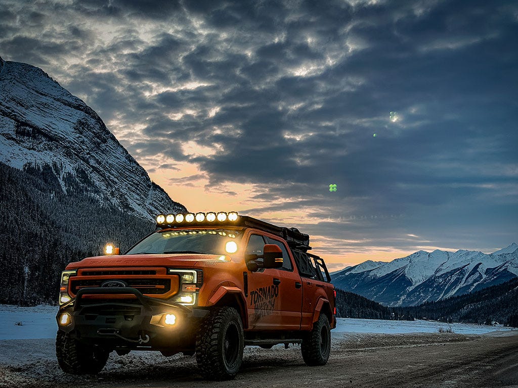 Ford F-250 Super Duty, Crew Cab (1999-2016) Slimline II Roof Rack Kit / Tall-7