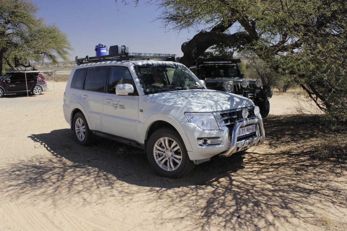 Mitsubishi Pajero CK/BK LWB Slimline II Roof Rack Kit-7