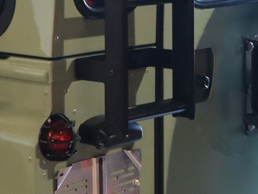 Land Rover Defender 90/110 (1983-2016) Ladder-3
