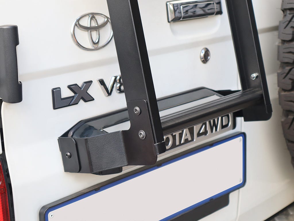 Toyota Land Cruiser 76 Ladder-2