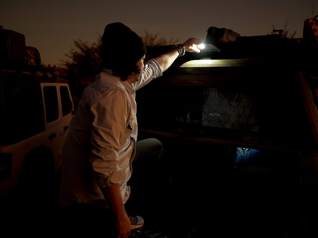 Handle/Light Slimline II Rack Bracket-5