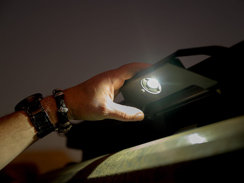 Handle/Light Slimline II Rack Bracket-6