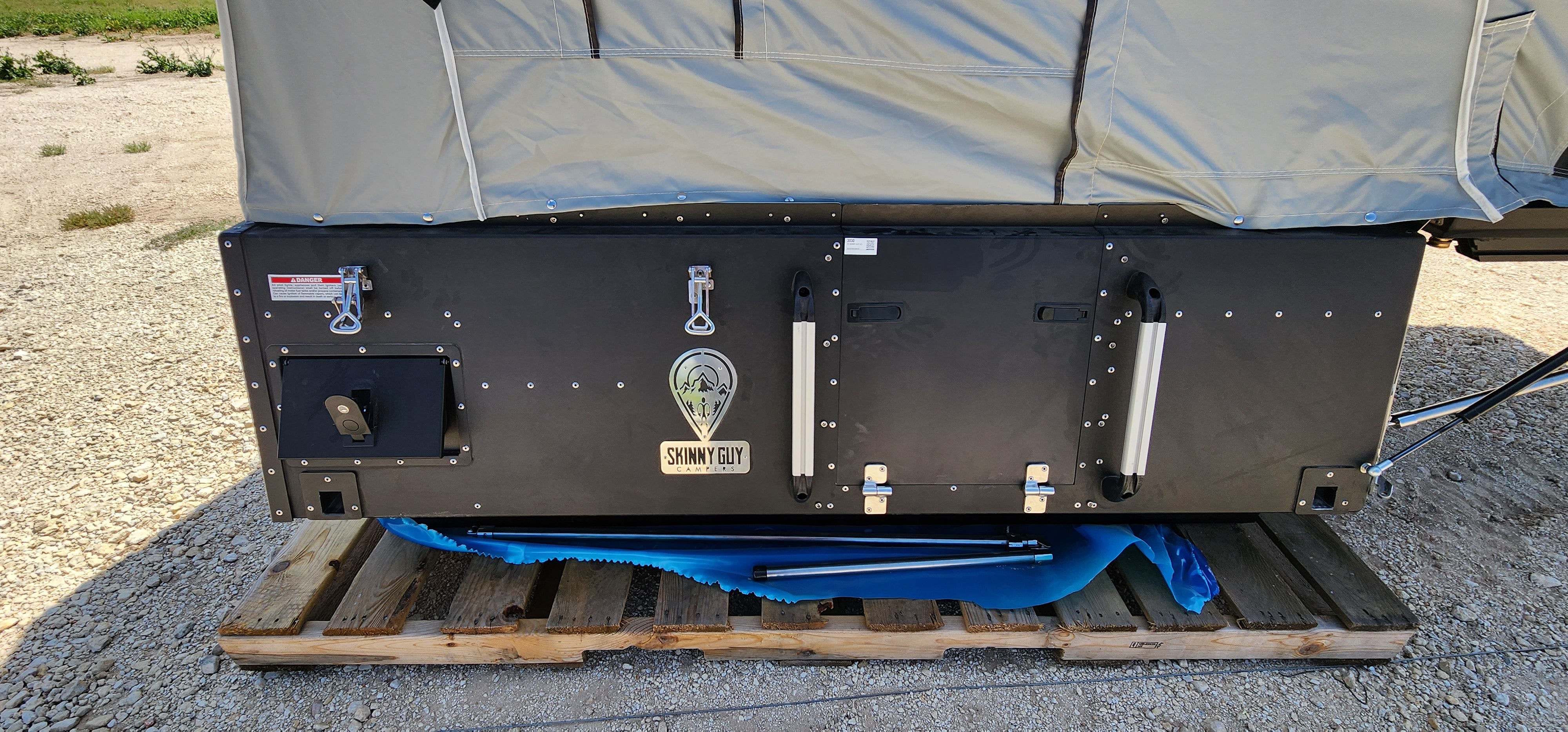 Skinny Guy Kit 'N Kaboodle 6.5' Base