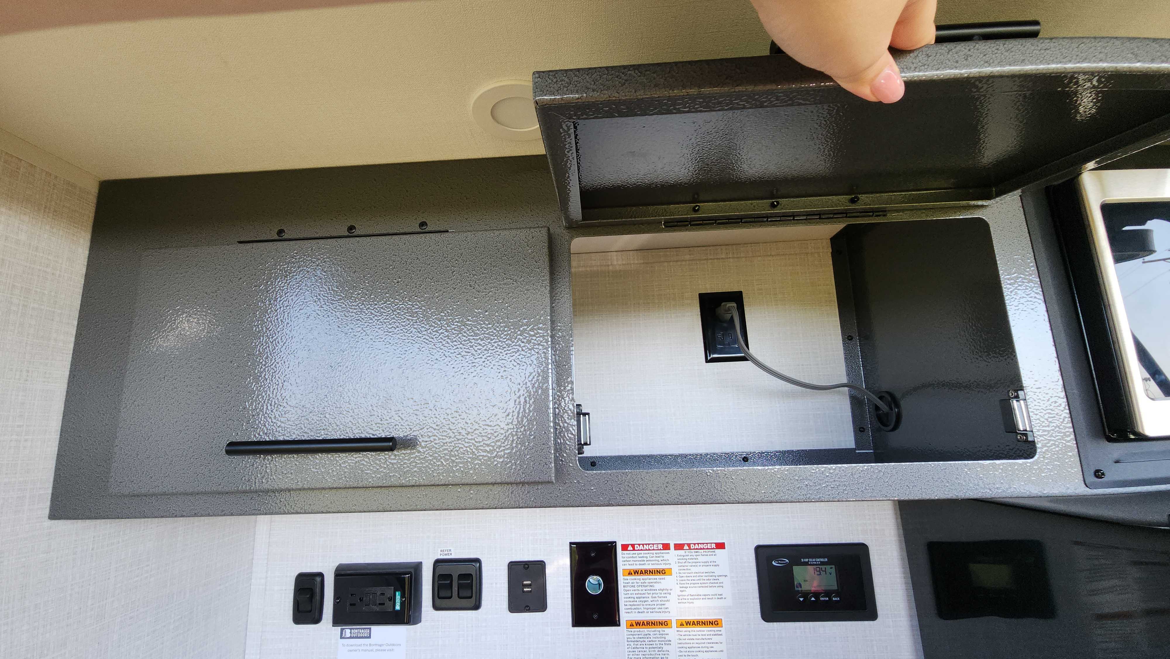 Skinny Guy Armor 12LT Trailer