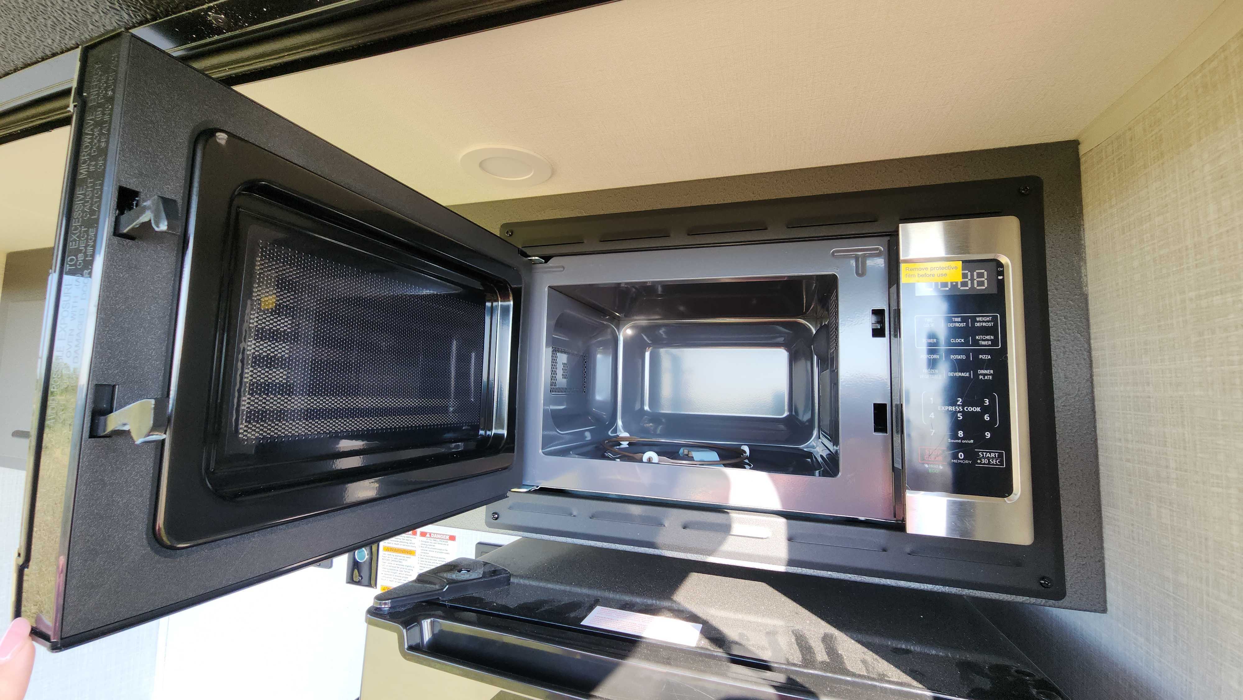 Skinny Guy Armor 12LT Trailer