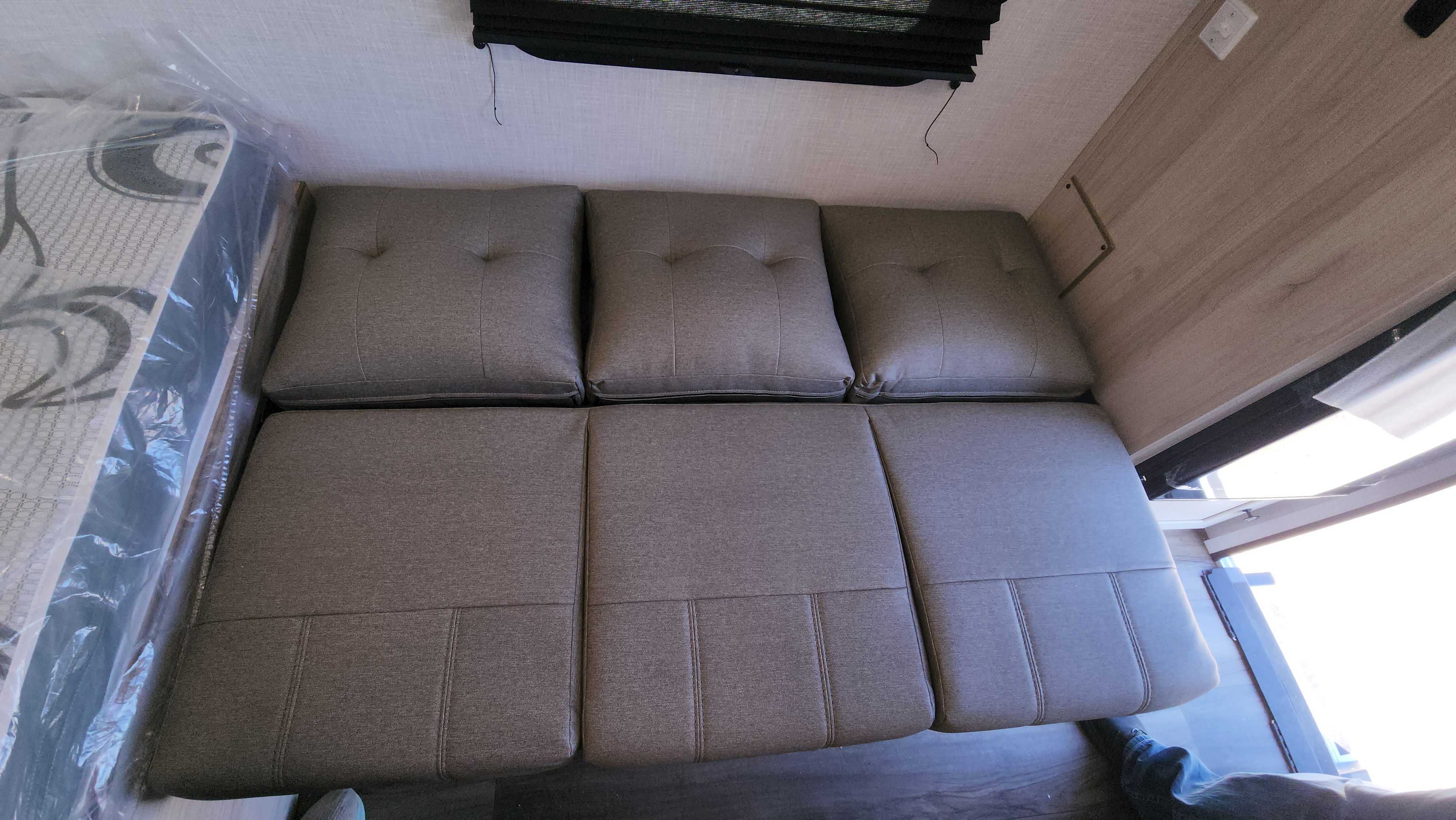 Skinny Guy Armor 15LT Trailer