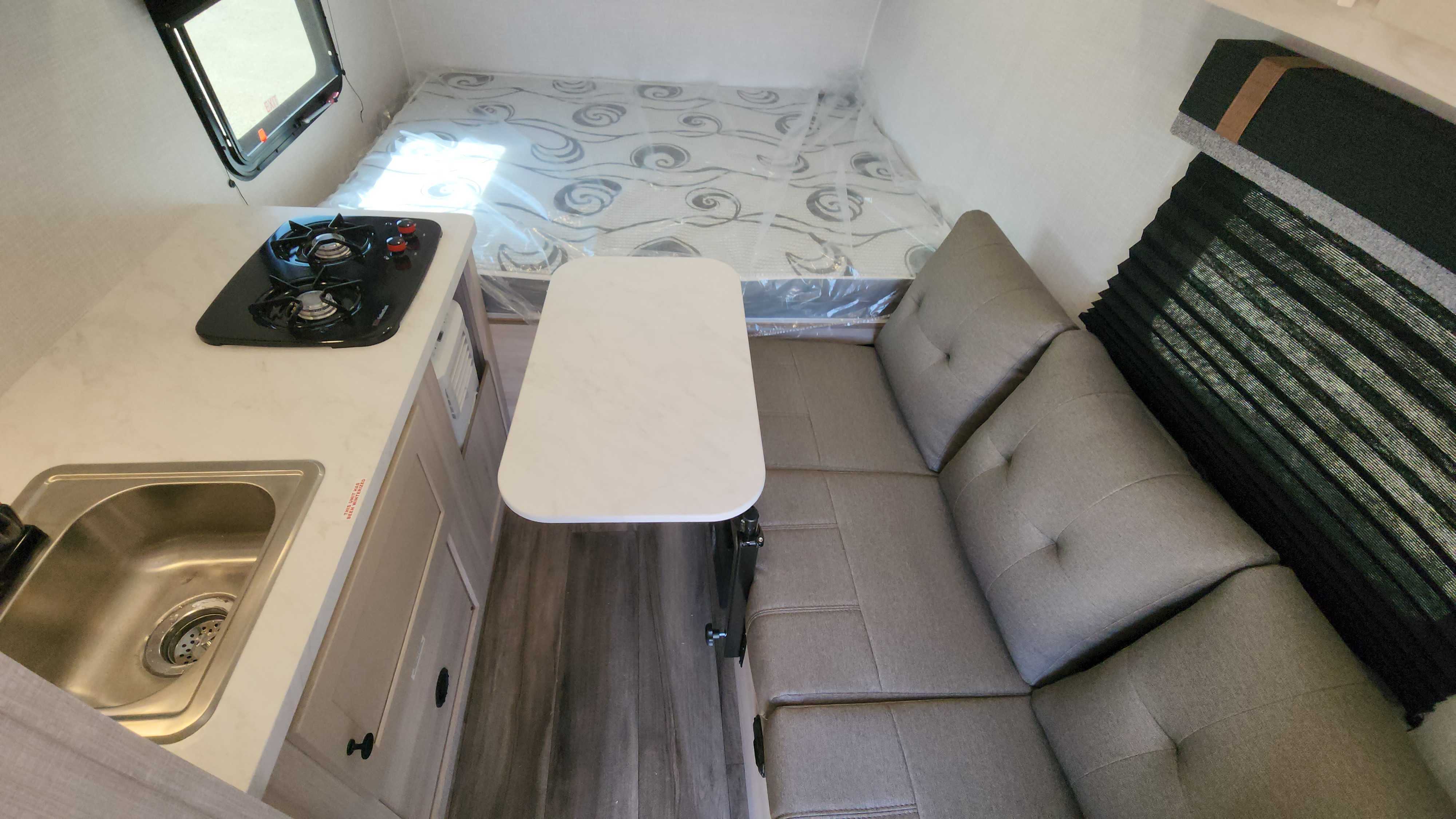 Skinny Guy Armor 15LT Trailer