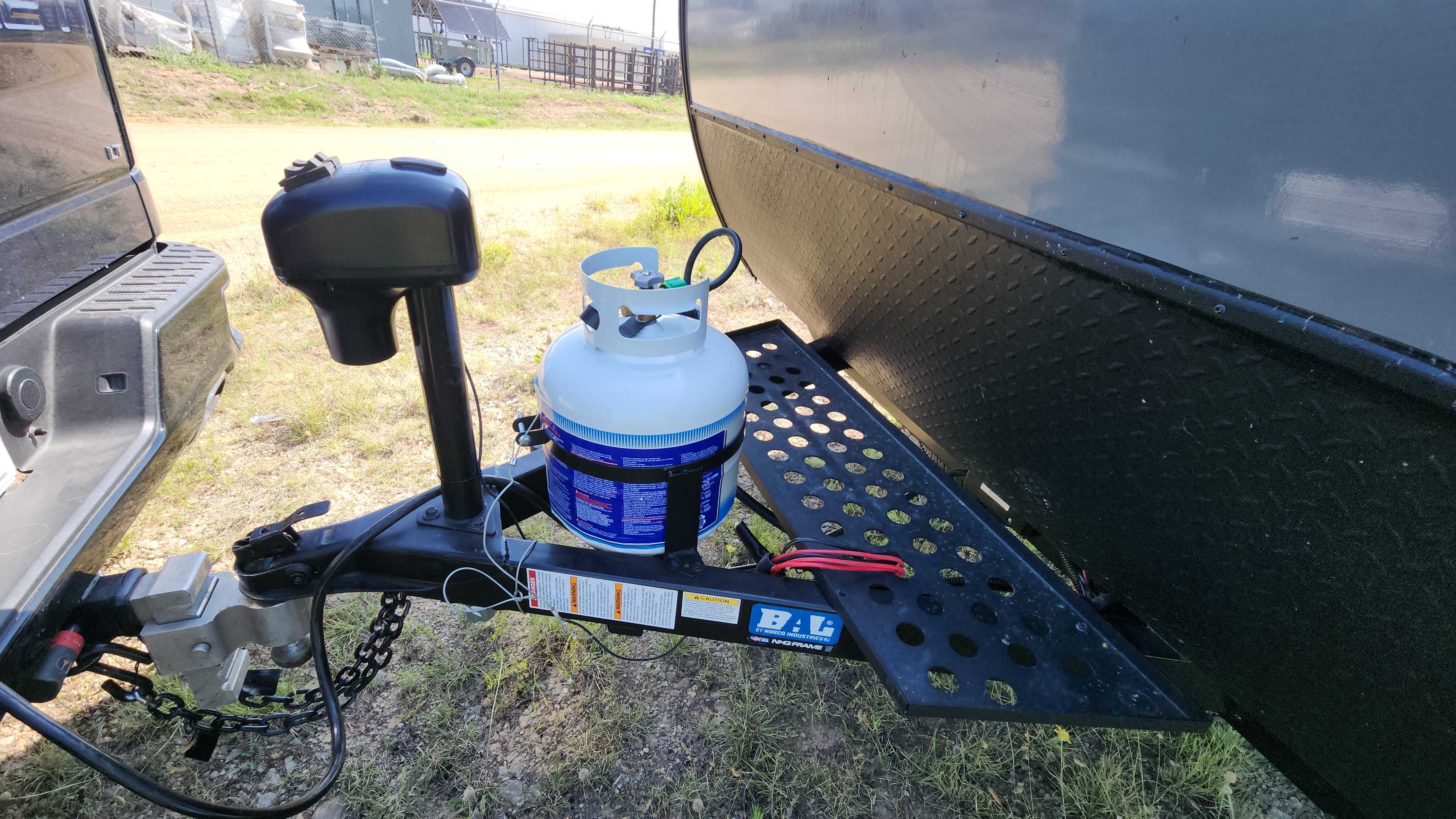 Skinny Guy Armor 15LT Trailer