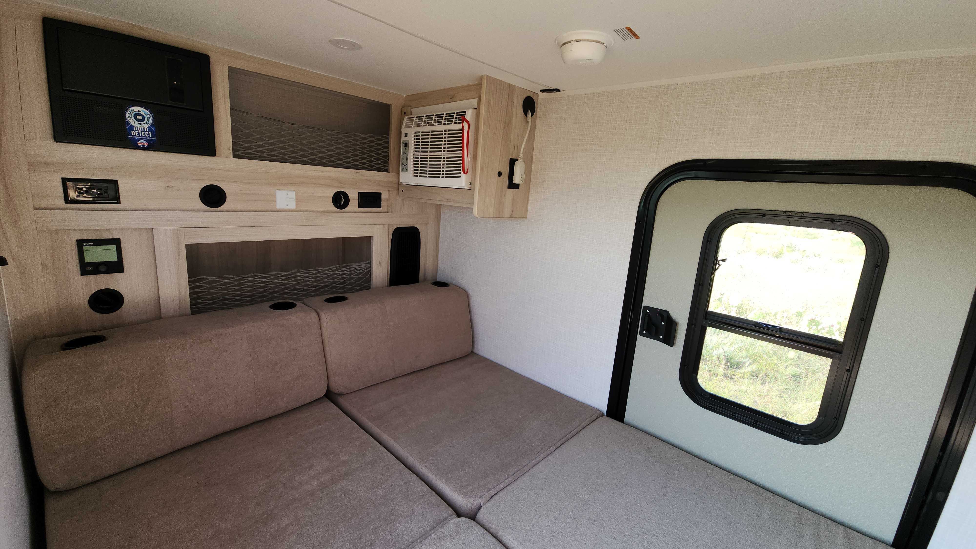 Skinny Guy Armor 12LT Trailer